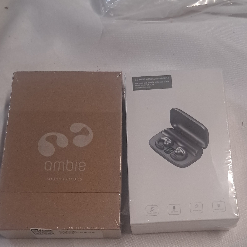 NWT Ambie Sound Earcuffs and Wireless Earbuds Set